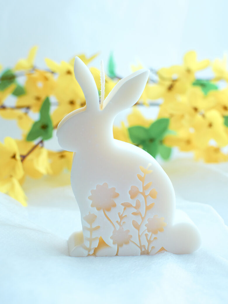 Natūrali sojų vaško žvakė „Pavasario zuikis“